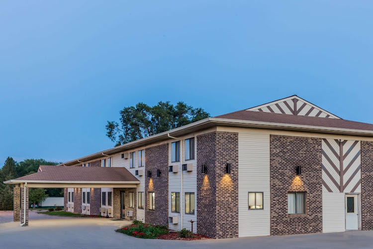 Super 8 by Wyndham Madison — Hotel & Resort in Madison, South Dakota