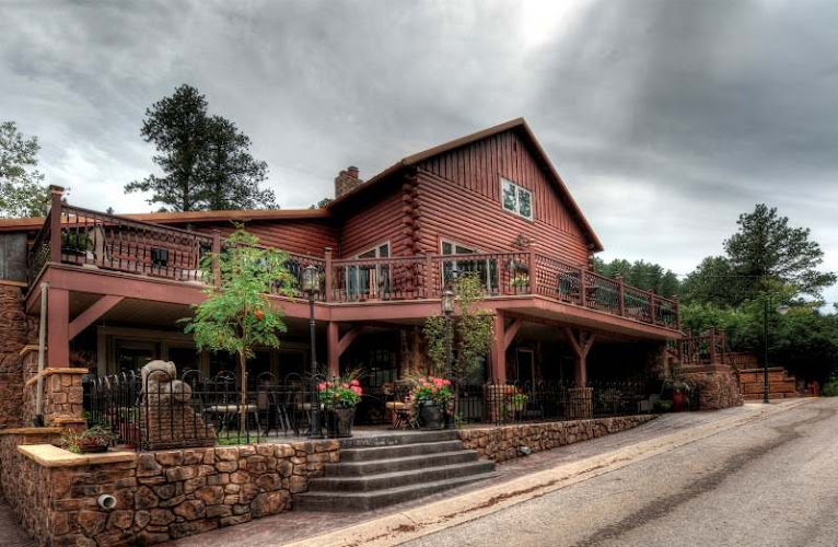 Black Hills Vacation Rentals by Vacasa — Historic Mansion in Sturgis, South Dakota