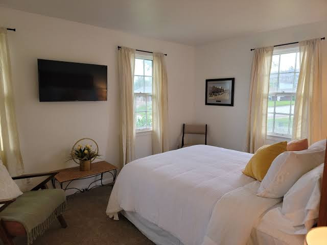 Grace Cottage - Black Hills home, centrally located in Legendary Sturgis! - photo