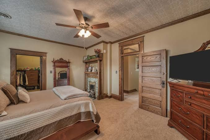 Award winning historical home in the heart of Bristol, Tennessee — Historic Mansion in Bristol, Tennessee