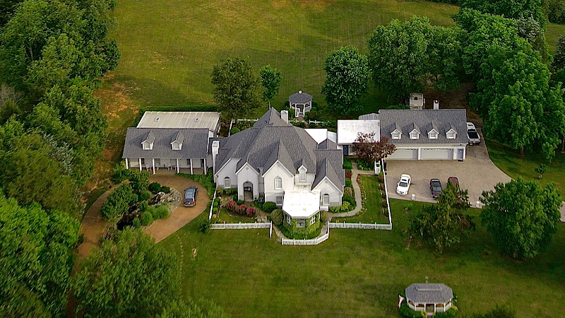 Bella Villa Tennessee Bed & Breakfast - photo