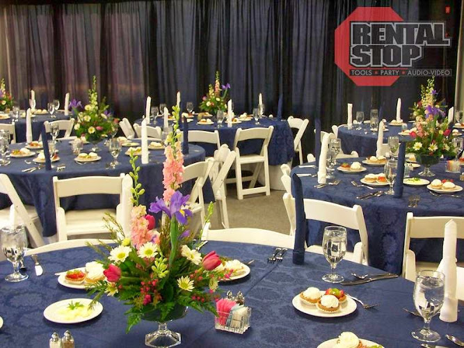 Tent Table Chair - corporateevents.at