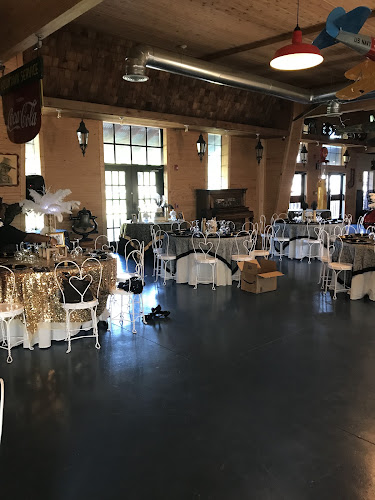 Walding Station Event Venue — Country Club in League City, Texas