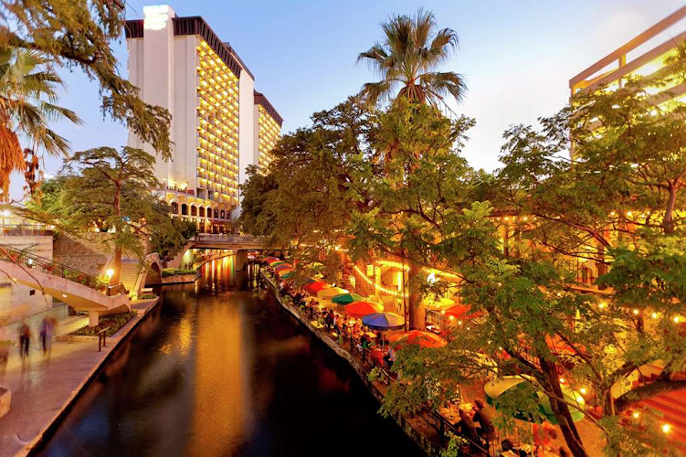 Hilton Palacio del Rio - photo