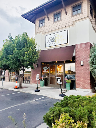 Hug-Hes American Kitchen and Catering — Restaurant with Private Dining in Kaysville, Utah
