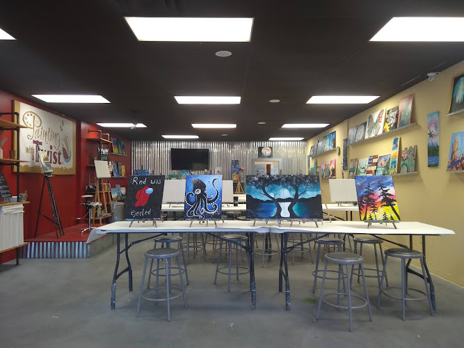Painting with a Twist - corporateevents.at