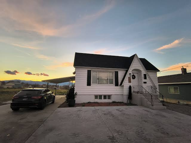 Tooele historic home on Main Street — Historic Mansion in Tooele, Utah