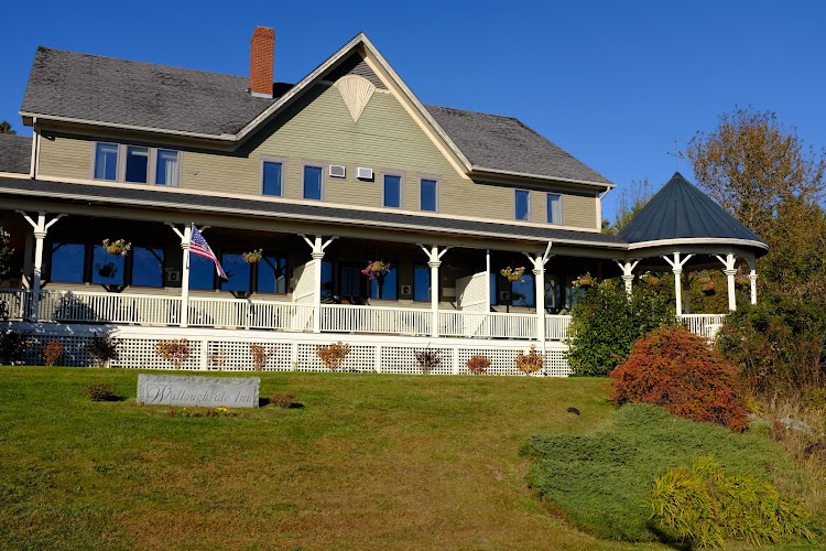 WilloughVale Inn & Cottages — Hotel & Resort in Lyndon, Vermont