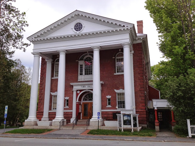 Woodstock Town Hall Theatre — Aquarium in Manchester, Vermont