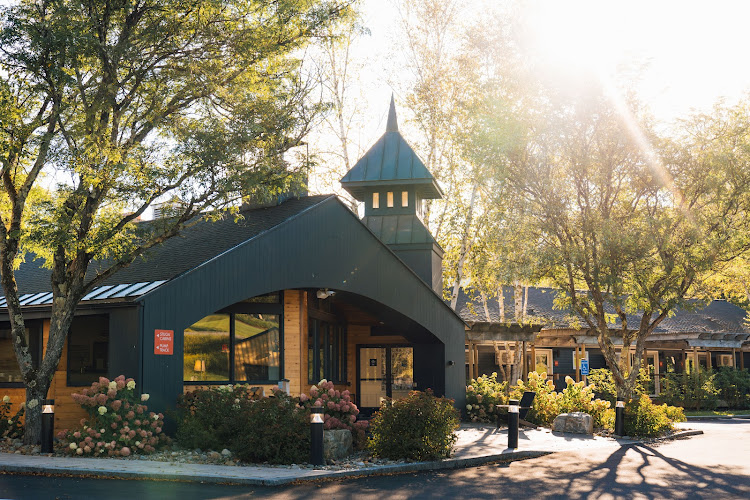 Tälta Lodge, a Bluebird by Lark — Hotel & Resort in Waterbury, Vermont