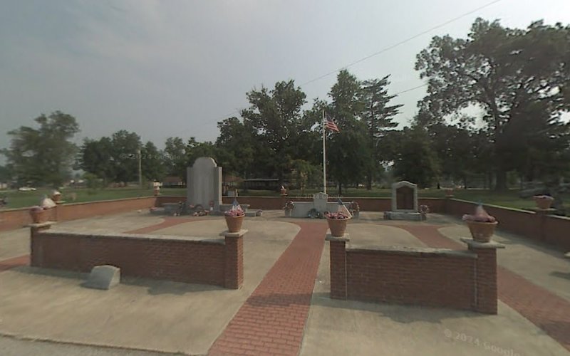 Veterans' Memorial - photo