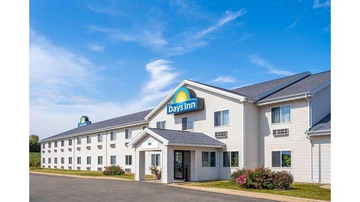 Days Inn by Wyndham Neenah - photo