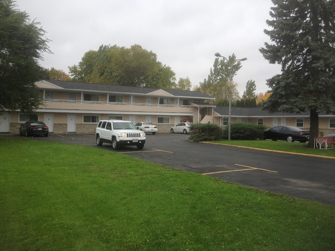 Parkway Motel — Hotel & Resort in Neenah, Wisconsin