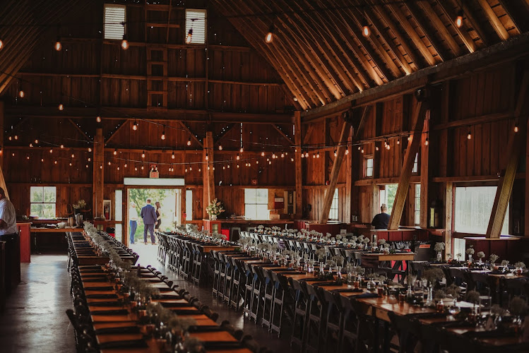 White Oak Savanna — Barn or Farm in Oak Creek, Wisconsin